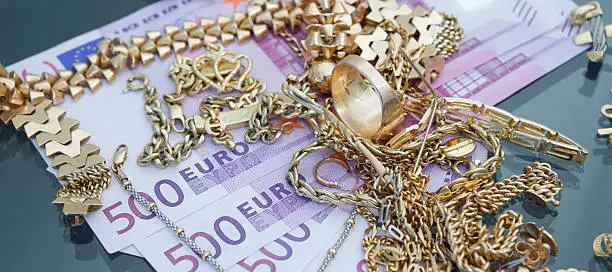 jewelry with cash